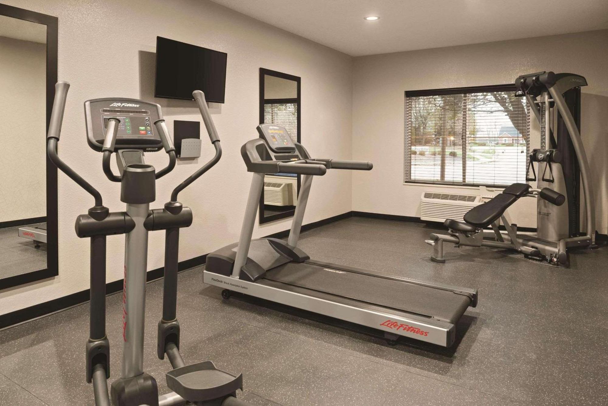Country Inn & Suites By Radisson, Indianapolis South, In ภายนอก รูปภาพ